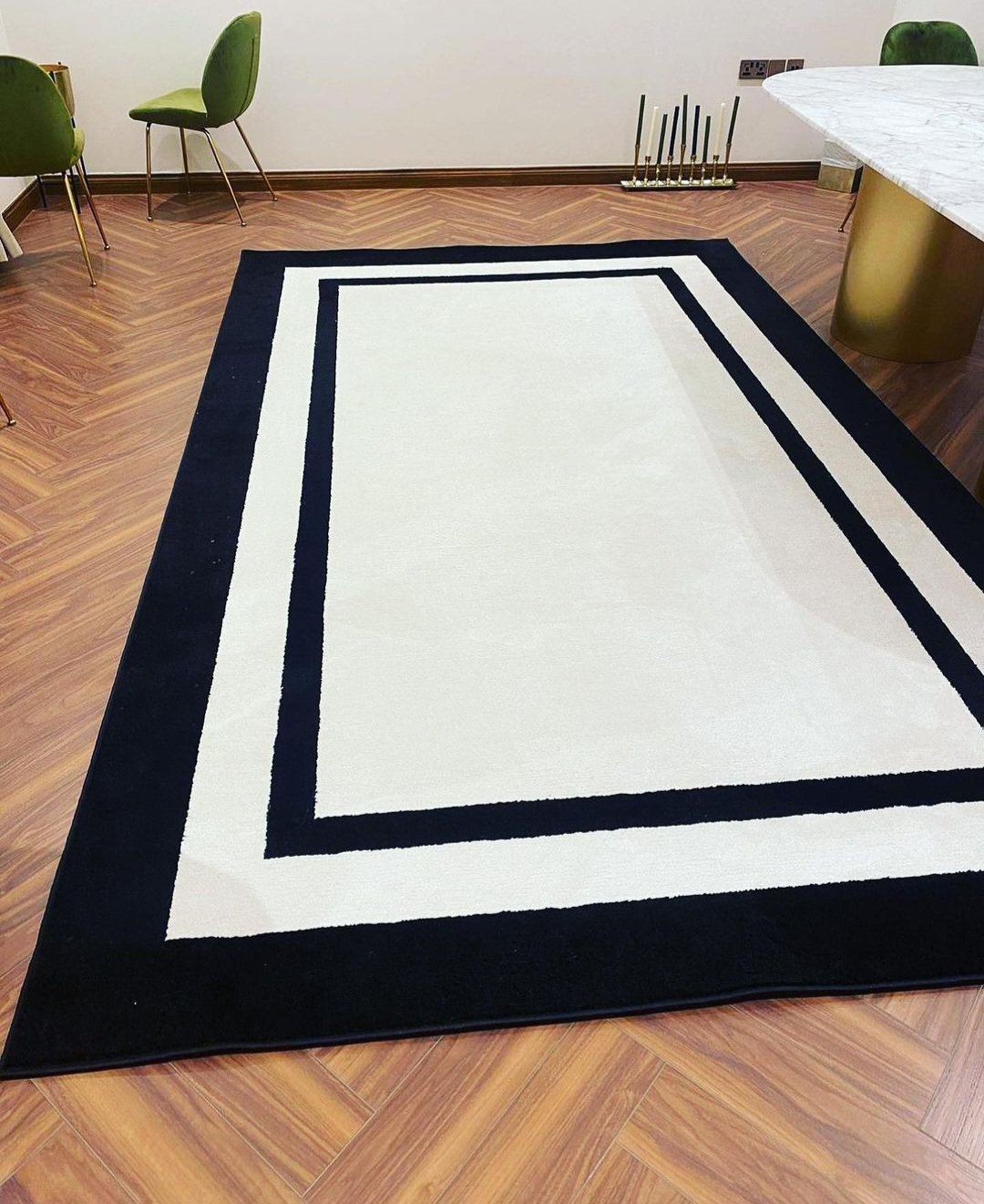 Black & White Geometric Designed Hand-Tufted Carpet