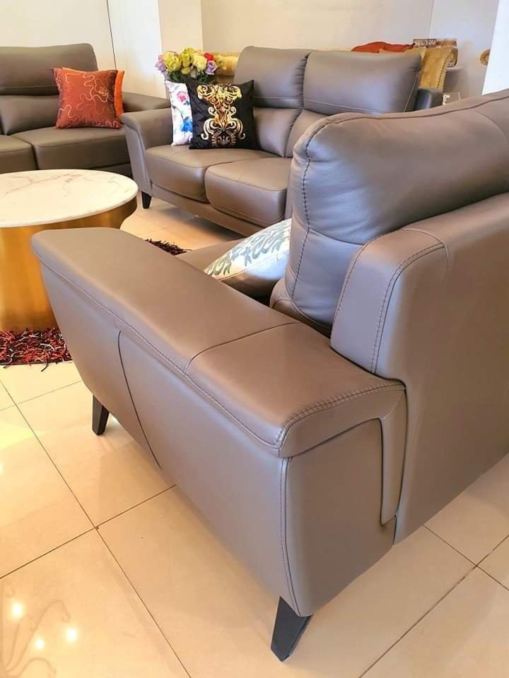 2023 Latest Zolano Sofa - Image 3